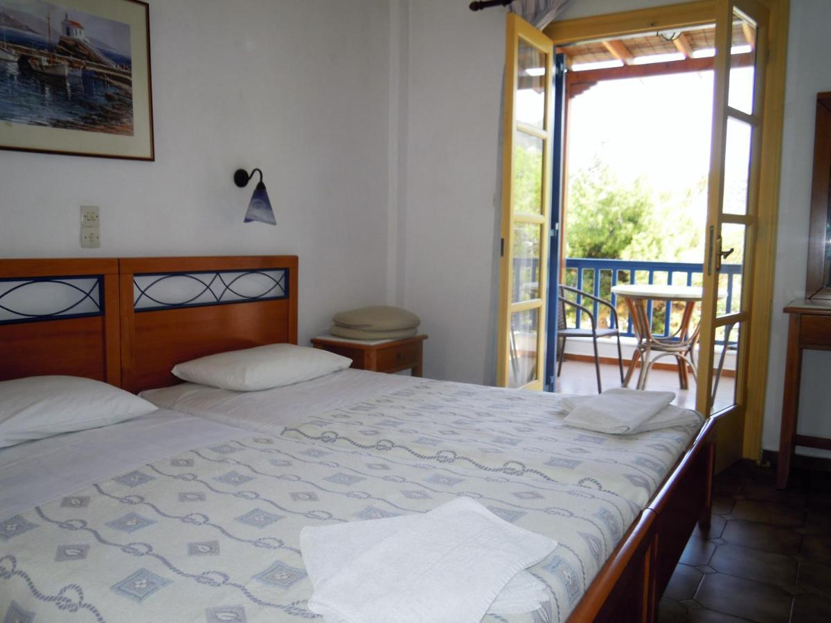 Cavo D'Oro Hotel Batsi  Exterior photo