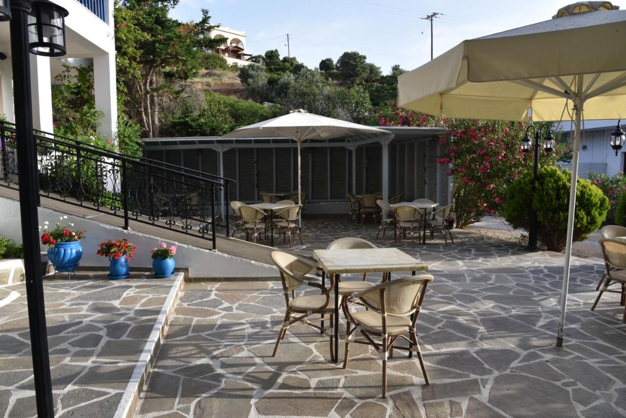 Cavo D'Oro Hotel Batsi  Exterior photo